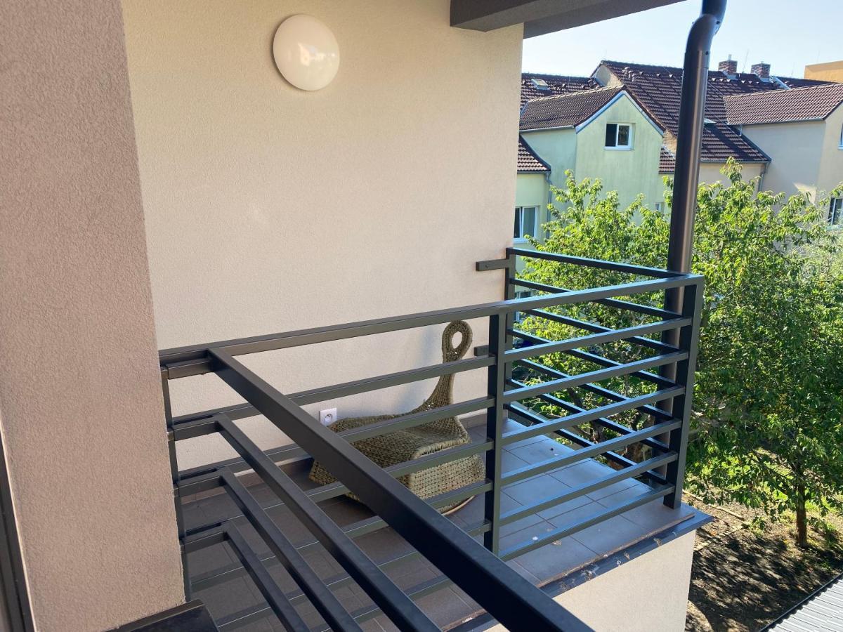 Cerna Ruze- Apartman 5 Пилзен Екстериор снимка